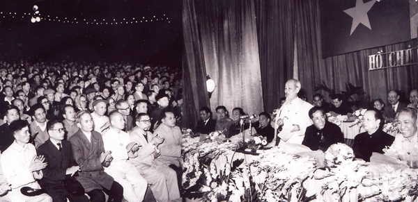 Ngày 5/1/1960, tại Thủ đô Hà Nội, Chủ tịch Hồ Chí Minh đã phát biểu tại Lễ kỷ niệm 30 năm thành lập Đảng Cộng sản Việt Nam (3/2/1930 - 3/2/1960)