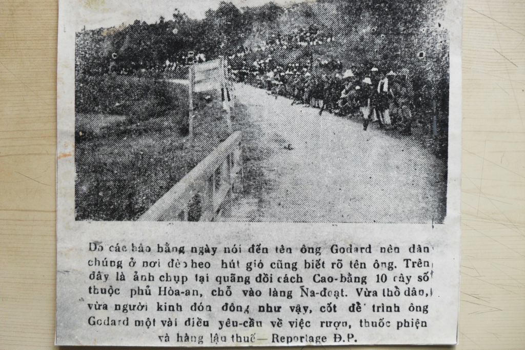 Nhân dân các dân tộc Cao Bằng tổ chức biểu tình đón ông Gôđa lên Cao Bằng để đưa bản ''Dân nguyện" cho ông tại km8 (02-1937)