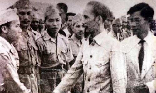Chủ tịch Hồ Chí Minh - Người sáng lập quân đội Nhân dân Việt Nam