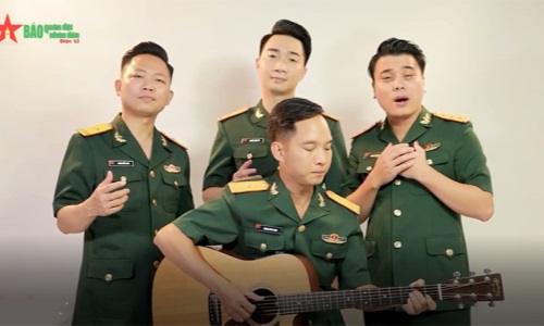 Ca sĩ quân đội với liên khúc hát về Bác Hồ